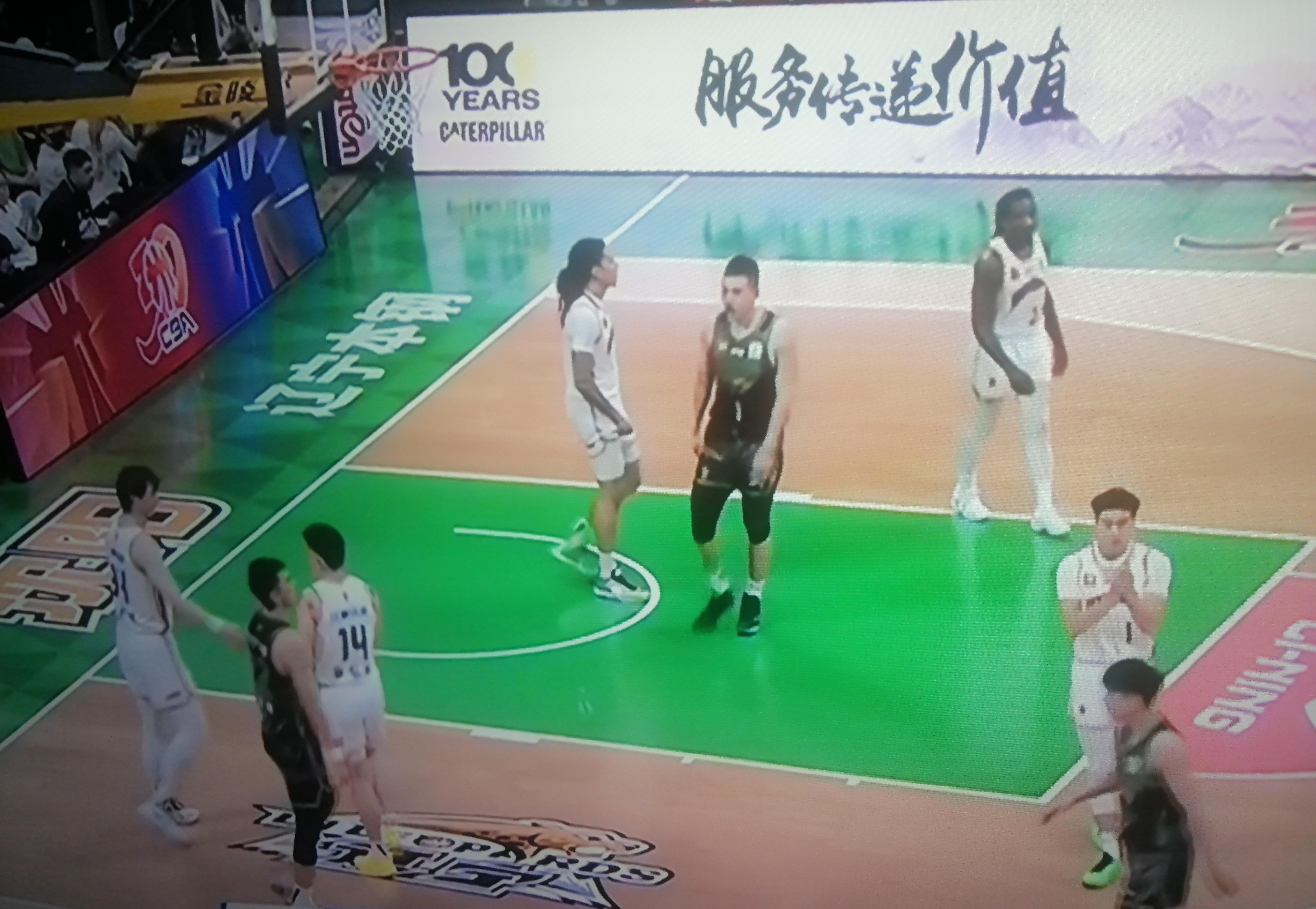 辽宁男篮惊险获胜，领先优势进一步扩大的简单介绍